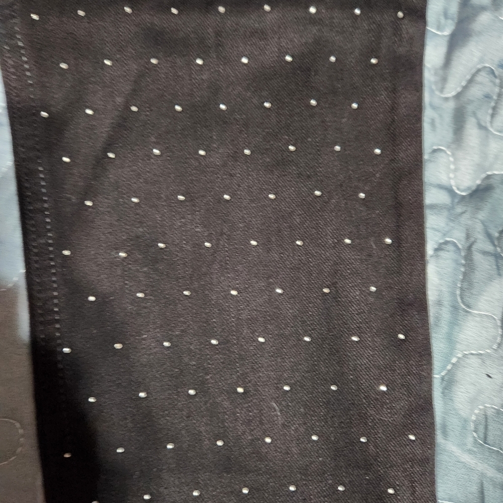 Juniors rewash studded jean - Picture 7 of 11